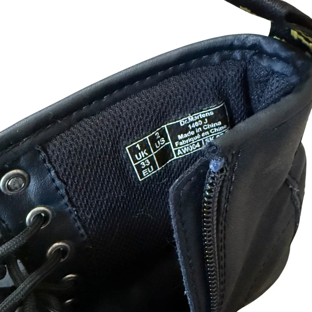 Kids Dr Martens Black Leather Combat‎ Boots Side Zip Lace Up Size 2 US